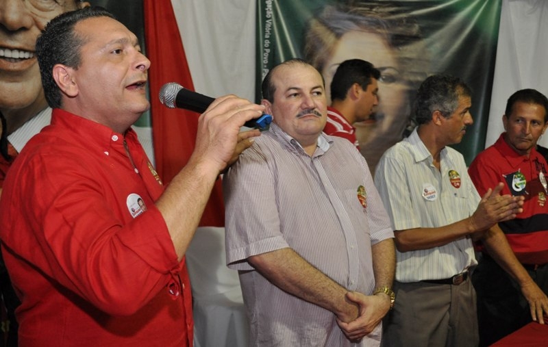 Vereadores fazem baderna durante comÃ­cio em Cruzeta