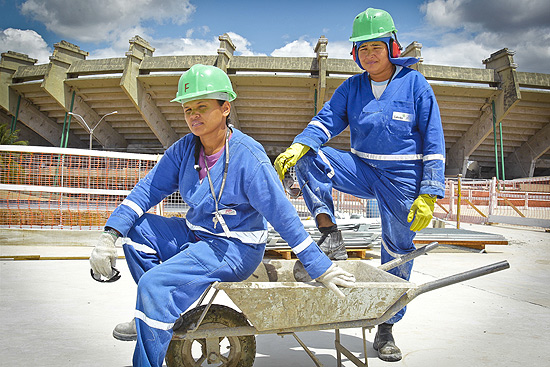 Obras de 2014 reúnem o dobro de mulheres da construção civil