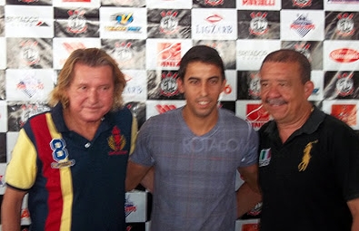 Craque Marinho Chagas prestigiou apresentaÃ§Ã£o do Corintians de CaicÃ³