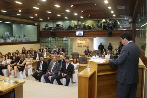Assembleia Legislativa homenageia jornalistas