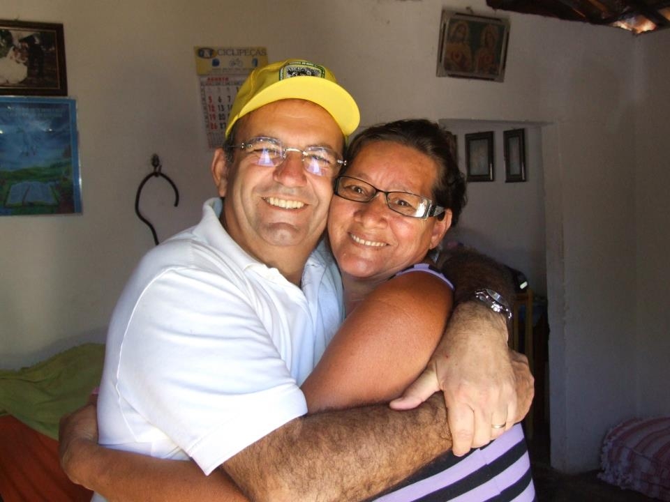 Pelo carisma, ElÃdio é chamado de