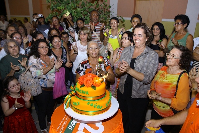 Caminhada termina em festa para Cláudia Regina em Mossoró