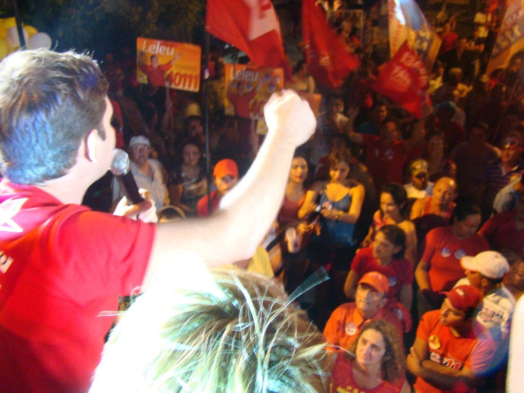 Juventude diz sim a Hugo 11