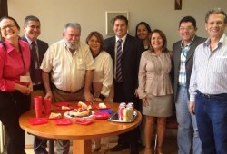 Aniversariante do dia, Betinho Rosado recebe os parabÃ©ns de amigos e familiares