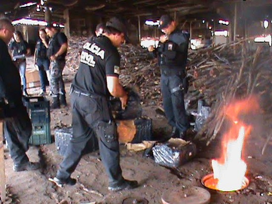 Agentes da PF fazem apreensão de drogas em Natal