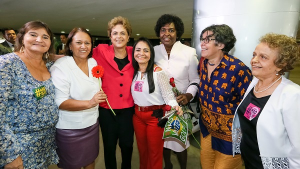 Fátima Bezerra vai ao Encontro com Mulheres em Defesa de Dilma