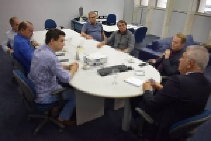 Walter Alves solicita ao superintendente a reabertura de agências do BB