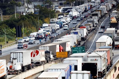 brasil greve caminhoneiros 20180525 0036 copy1 e1581931291804 Greve dos caminhoneiros