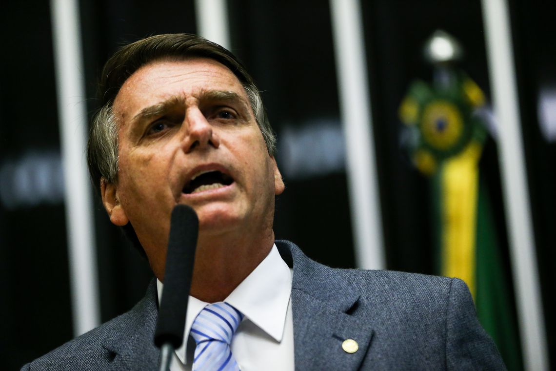 Bolsonaro diz que hoje âbate o marteloâ sobre reforma da Previdência