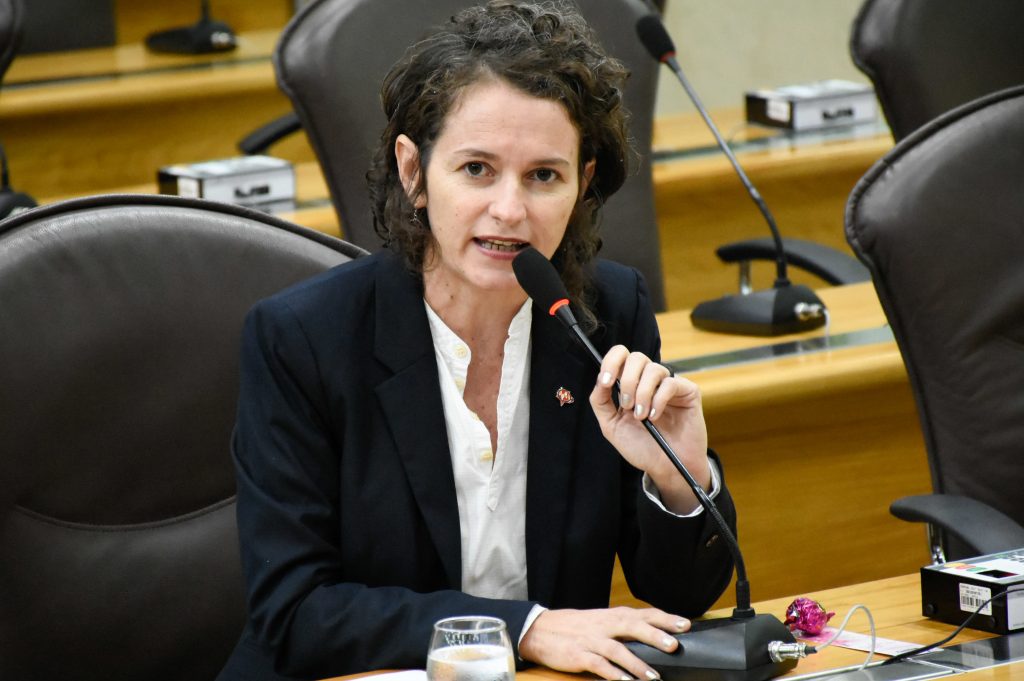Isolda Dantas debate o impacto da Reforma da Previdência na vida das mulheres