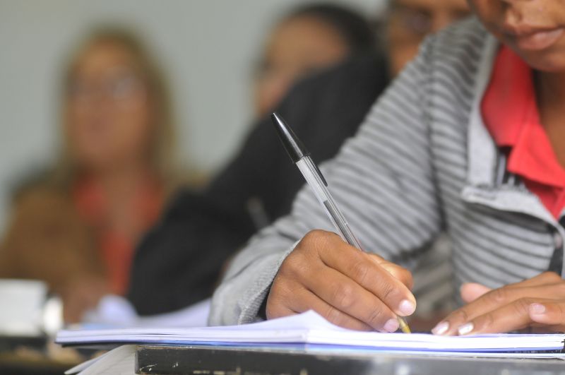 Grupo militar muda decreto de alfabetizaÃ§Ã£o do MEC