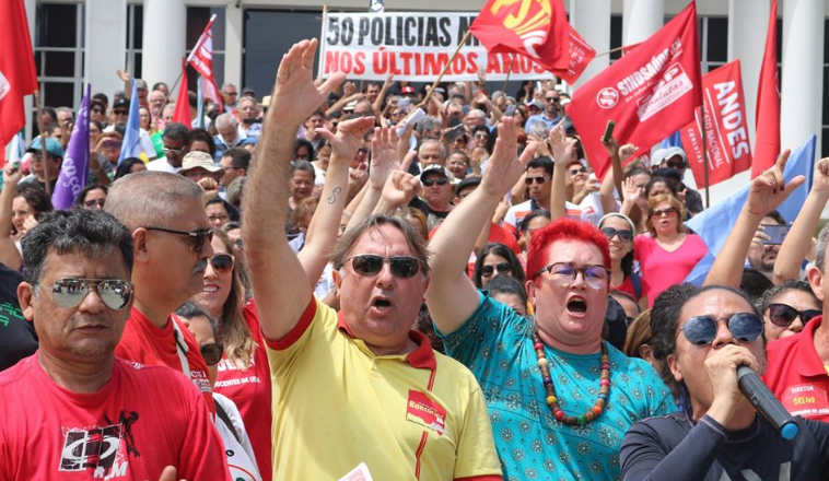 cabelo de fogo na rua Presidente do SINSP diz que Governo de Fátima não vai "calar sua boca"