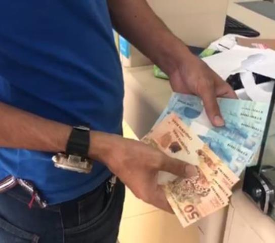 Dinheiro foi apeendido pela Policia Federal2 PF prende em Mossoró acusado de receber dinheiro falso através dos Correios