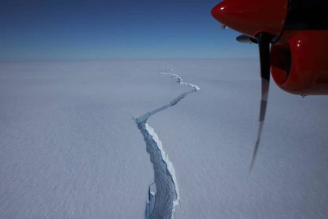 Iceberg se desprende na Antartida 600x400 1 Iceberg do tamanho da cidade de São Paulo se desprende da Antártida