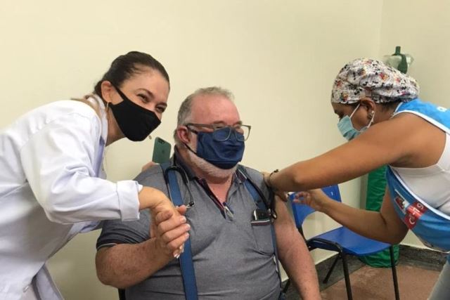 medico fernando ramalho Morre de Covid-19 médico que recebeu dose da vacina contra o coronavírus em João Pessoa (PB)