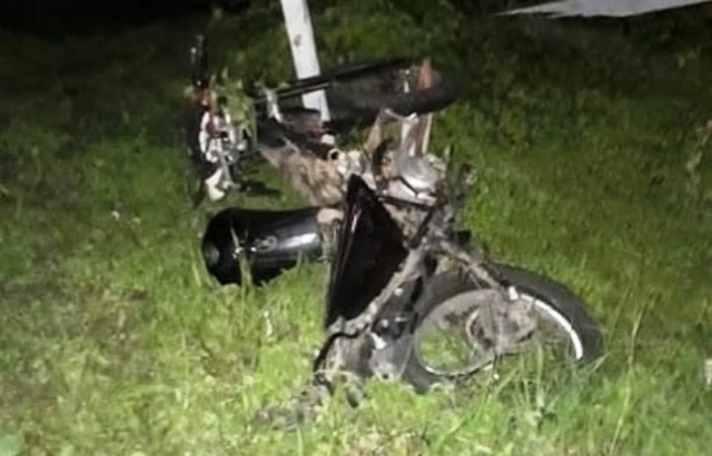 TRHU 1 Pai, mãe e filha morrem em acidente entre moto e carro no interior do RN
