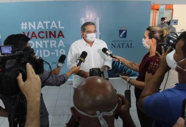seryey “A pandemia desacelera e a esperança aumenta!”, comemora prefeito Álvaro Dias