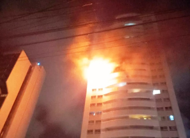 Incêndio destrói apartamento durante a madrugada na Zona Leste de Natal (RN) whatsapp image 2021 04 05 at 06.42.49 Incêndio destrói apartamento durante a madrugada na Zona Leste de Natal (RN)