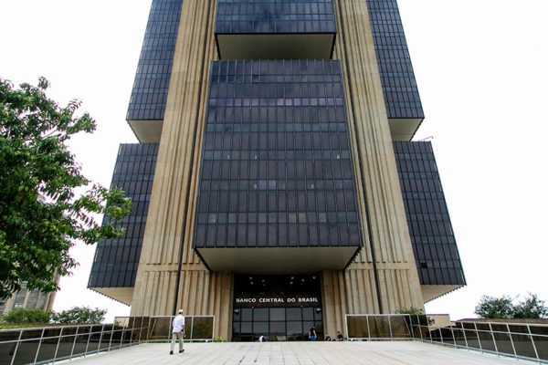 Maioria do STF mantém lei que determinou autonomia do Banco Central