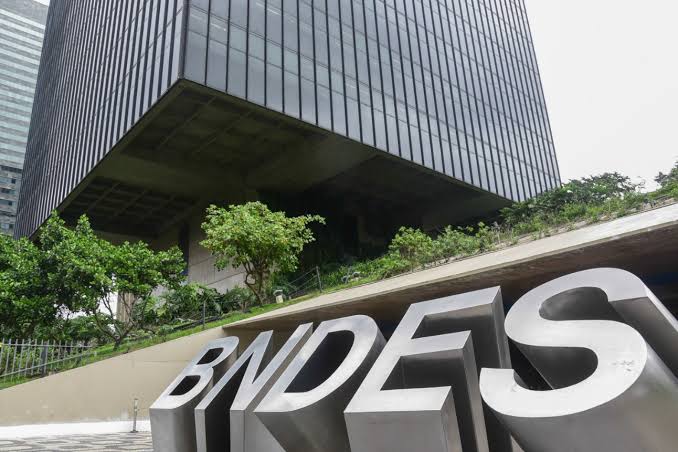 Cuba e Venezuela devem mais de R$ 3,5 bilhões ao Brasil por empréstimos feitos pelo BNDES nos governos do PT