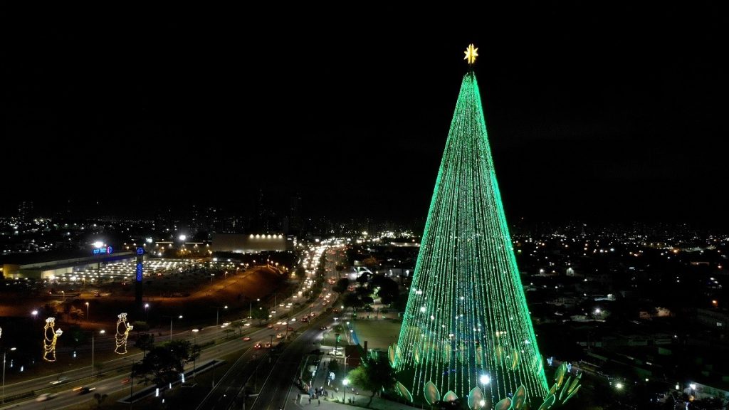 Árvore de Mirassol, em Natal (RN) será acesa e marcará largada da decoração  natalina – Blog do Robson Pires