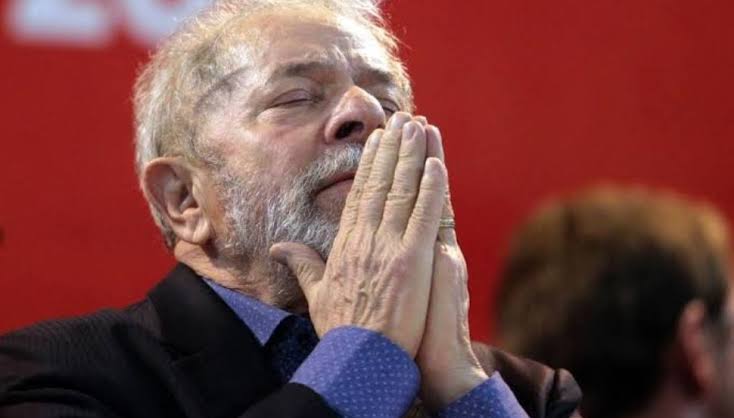 LÃder da bancada evangélica: PT não pode mais usar âdisfarce eleitoralâ