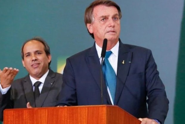 Datafolha: Bolsonaro acaba governo aprovado por 39% e reprovado por 37%