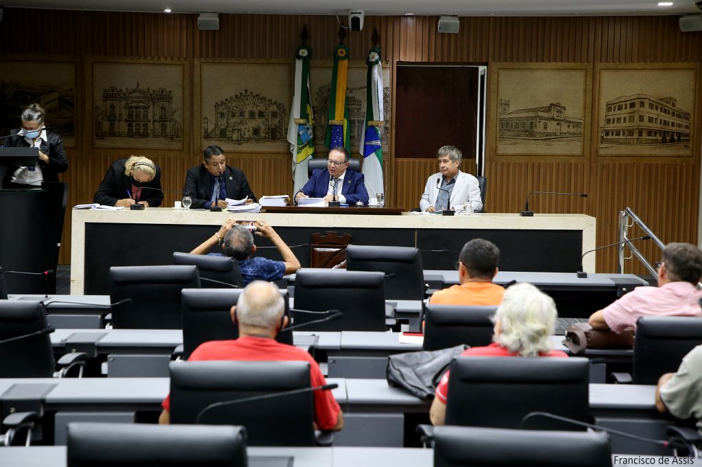 LOA e revisão do PPA são aprovadas na Comissão de Finanças da Câmara