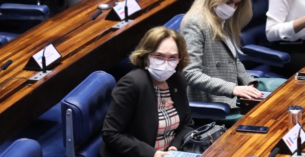 Zenaide entra com representação na PGR para garantir volta da Operação Carro Pipa