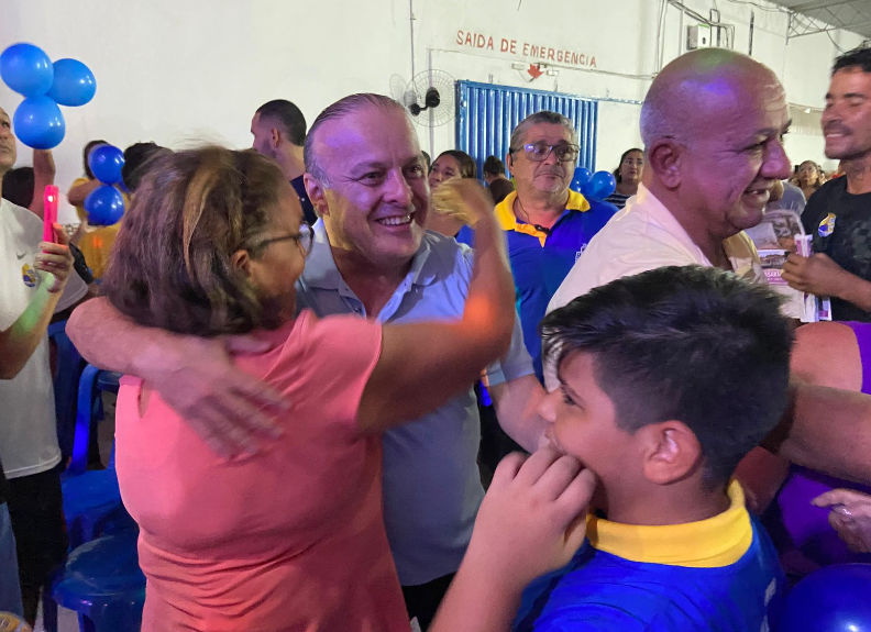 Paulinho Freire comemora vitÃ³ria de Carlos Eduardo no primeiro turno