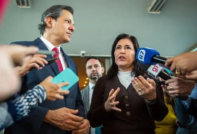 Governo mira emendas parlamentares e obras em trava de R$ 15 bilhÃµes, e Defesa pode ser alvo