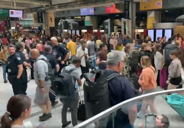Sabotagem paralisa trens da França horas antes da abertura de Jogos OlÃmpicos