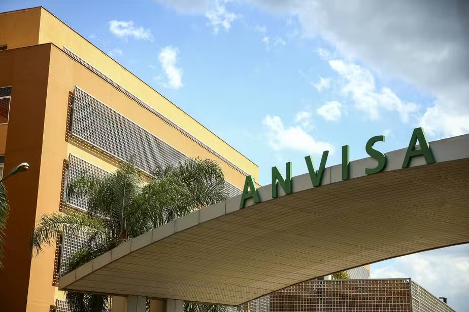 Anvisa nega aprovaÃ§Ã£o de vacina da Covid-19 atualizada para nova variante