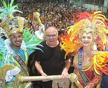 Paulinho Freire passa no “test drive” da popularidade e democratiza carnaval de Natal