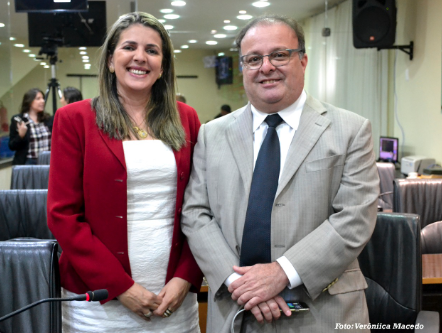 Nina Souza sela aliança de Paulinho Freire com Styvenson e Rogério Marinho