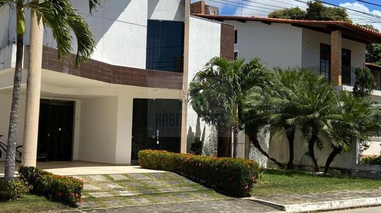 PolÃcia amanhece em condomÃnio de luxo, em Natal
