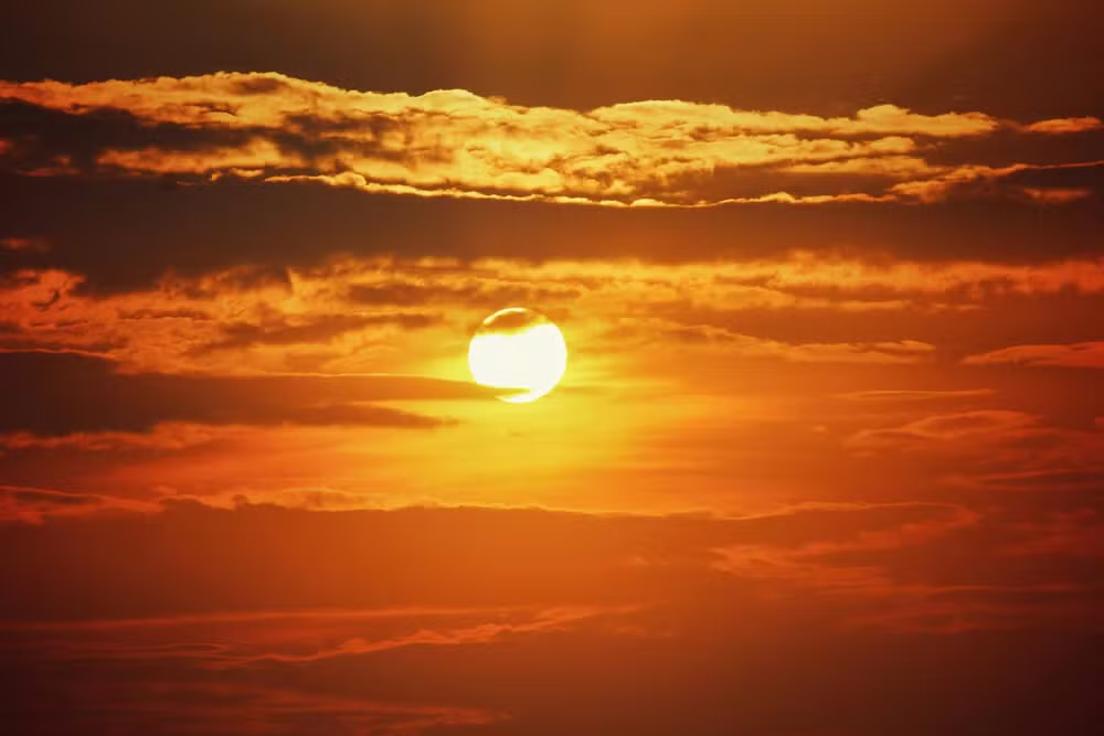 Verão no Brasil deve ser mais quente e com chuvas abaixo da média em várias regiões