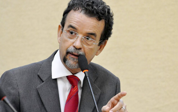 Mineiro insiste em Cadu e Fátima