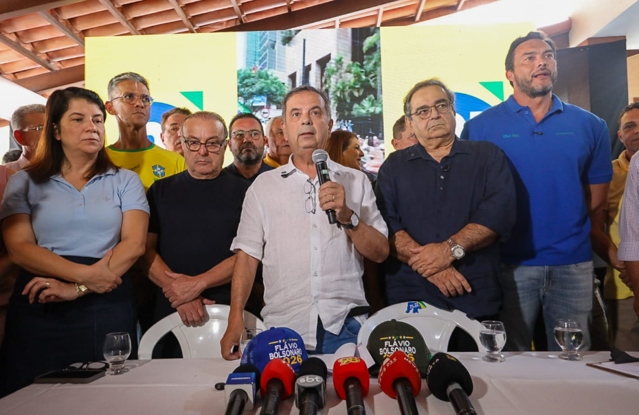 Rogério confirma Ãlvaro como candidato da direita ao governo do RN