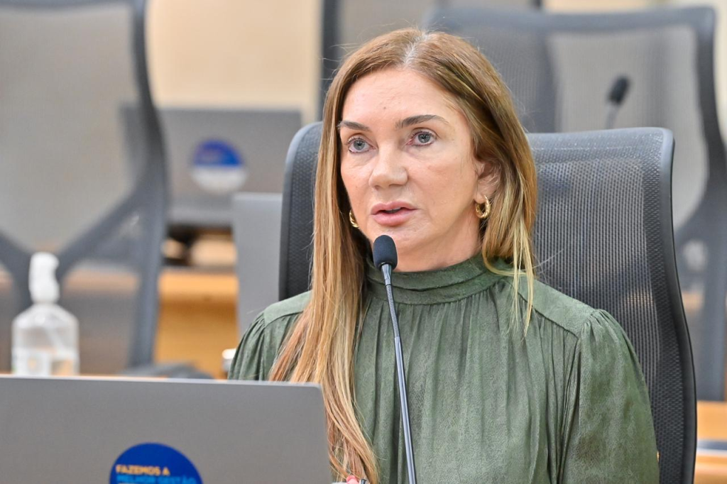 Terezinha Maia sumiu: perde bases eleitorais, vai mal nas pesquisas e reeleição fica ameaçada