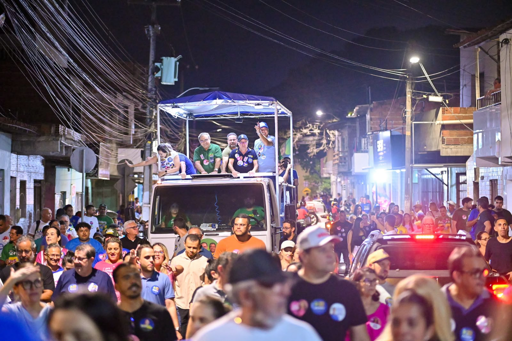 Ãlvaro reúne vereadores e lideranças em mobilizações pelos bairros de Natal