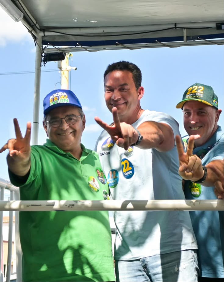 Ãlvaro, Styvenson e Coronel HÃ©lio encerram campanha em MossorÃ³ com descida do Alto de SÃ£o Manoel