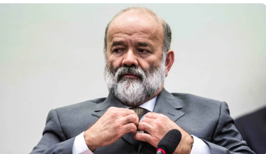 HISTÃRICO DE CORRUPÃÃO: Ex-tesoureiro do PT, acusado de pedir 1 bi em propina do Master, Vaccari se muda para a ItÃ¡lia
